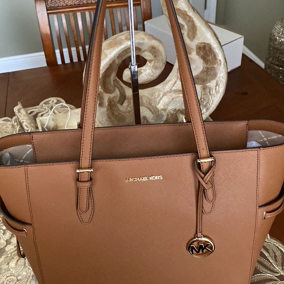Michael Kors LG brown tote - Picture 2 of 11